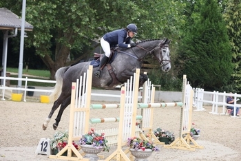 Sian Staples secures victory in the Equissage Pulse Senior British Novice Second Round at Dorset Showground